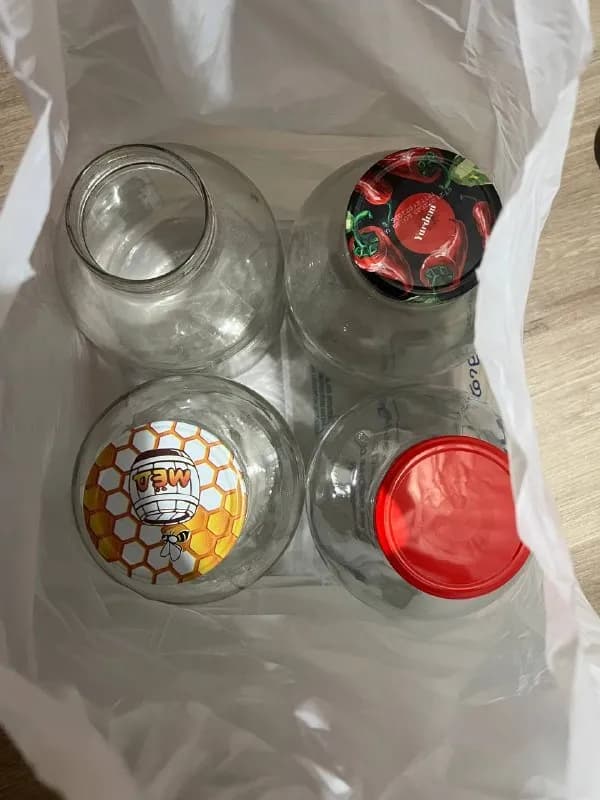 Отдам трехлитровые бутыля — Батуми