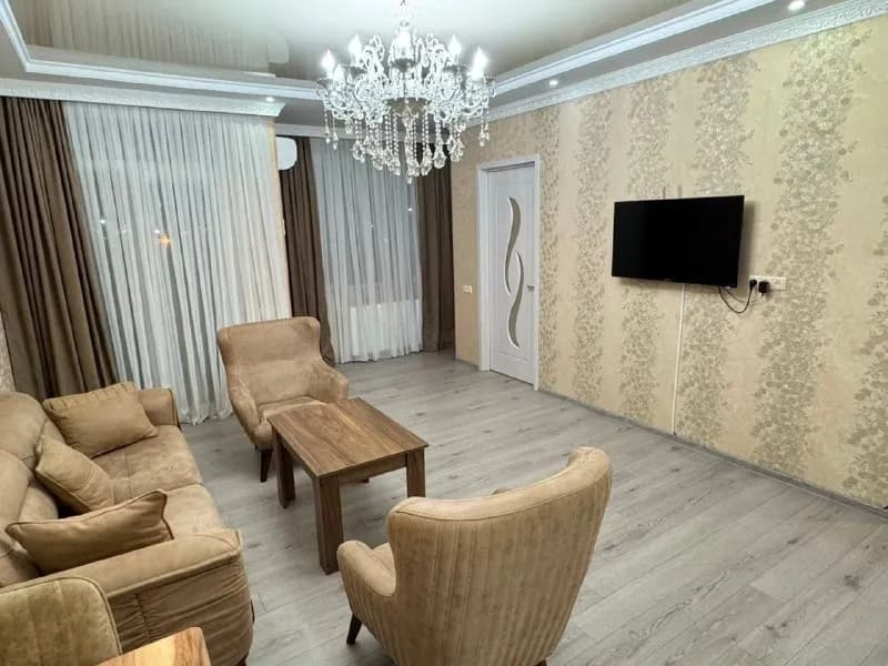 2+1 по улице Шавшети, 24 — Батуми — 800 $