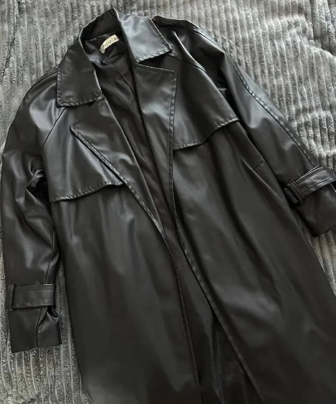 Длинный кожаный плащ с поясом — Батуми — 70 ₾