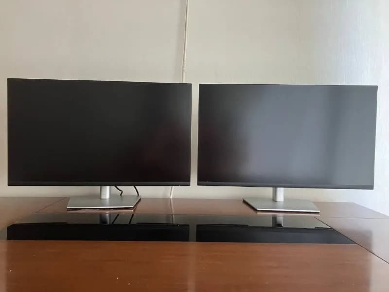 Dell 32 USB-C — P3223DE — Тбилиси — 800 ₾