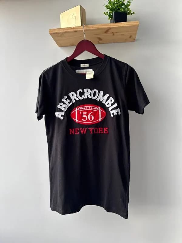 Abercrombie & Fitch — Батуми — 65 ₾