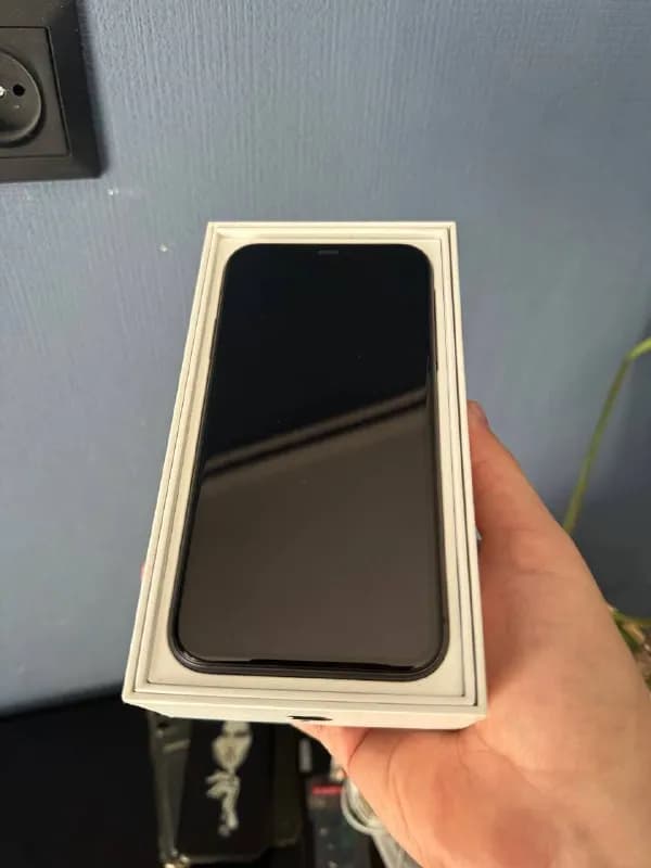 iPhone 11 128gb Black — Тбилиси — 500 ₾