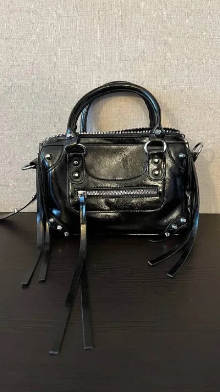 30 лари — Тбилиси — 30 ₾