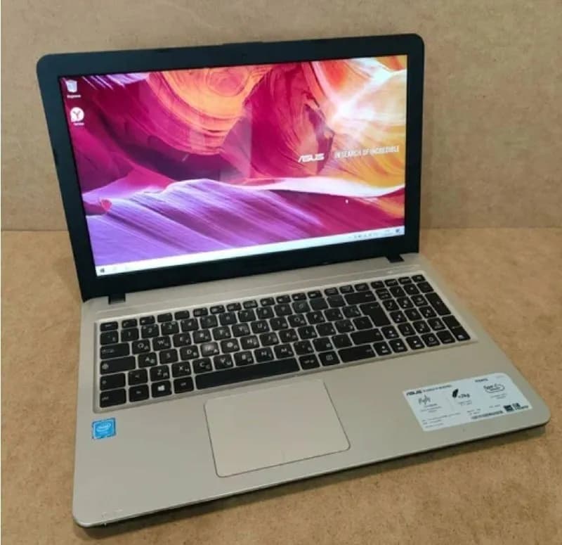 ASUS R540S в отличном рабочем состояние! — Батуми — 370 ₾