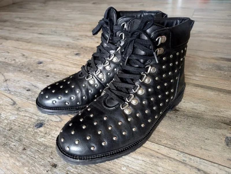 1. Ботинки с заклёпками asos. — Тбилиси — 6 ₾