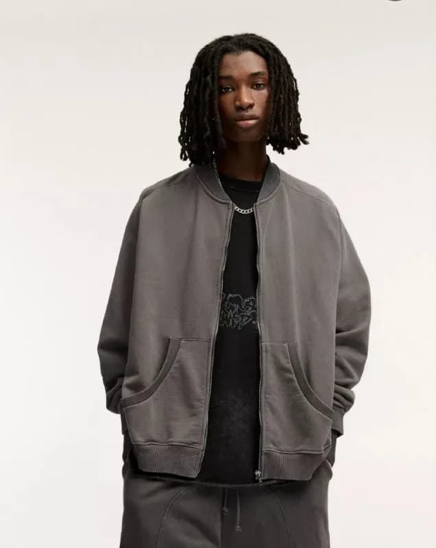 Pull&Bear — по 20лари — Тбилиси — 20 ₾