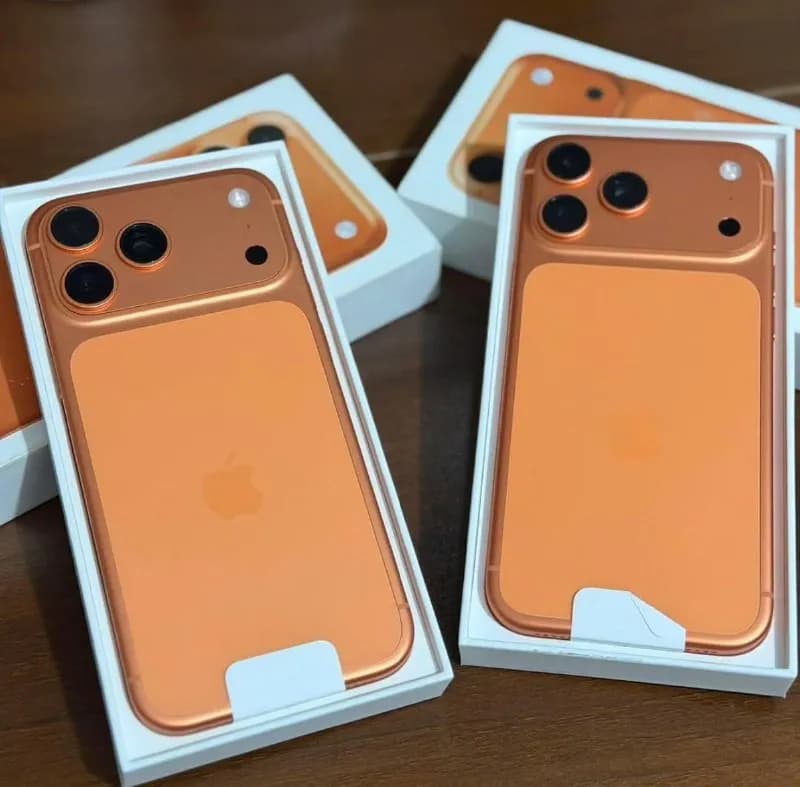 iPhone 17 Pro Max 256 ГБ, американская ESIM. Коробка вскрывалась только для осмотра. Новый, неисполь — Тбилиси — 3 800 ₾