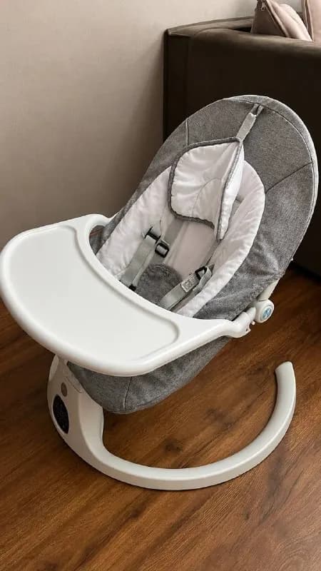 1. Электрическое кресло-качалка Dearest Baby. Подходит с рождения. 3 положения спинки, несколько реж — Тбилиси — 12 ₾
