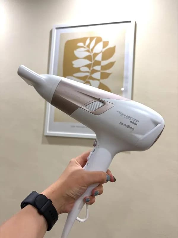 ROWENTA Studio Dry Glow CV5830F0 с насадкой-диффузором для укладки кудрей — Тбилиси — 45 ₾