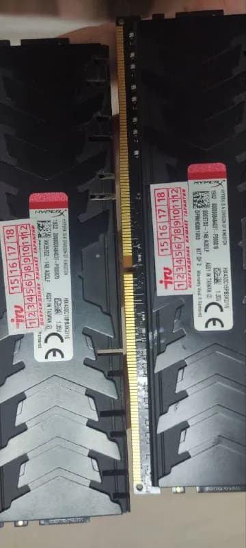Kingston HyperX Predator DDR4 2×8GB, 3000 MHz — 100₾ — Тбилиси — 100 ₾