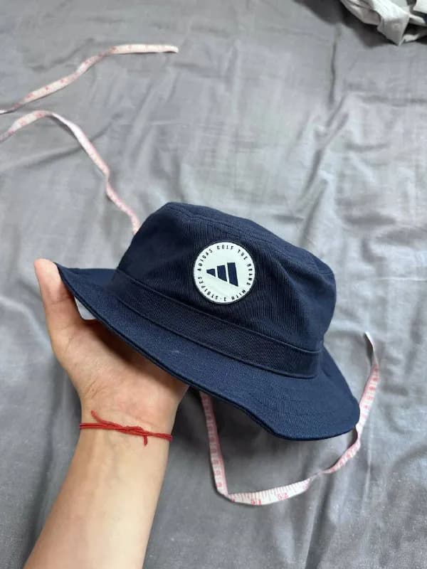 Adidas объем на фото 💲100GEL — Тбилиси — 100 ₾