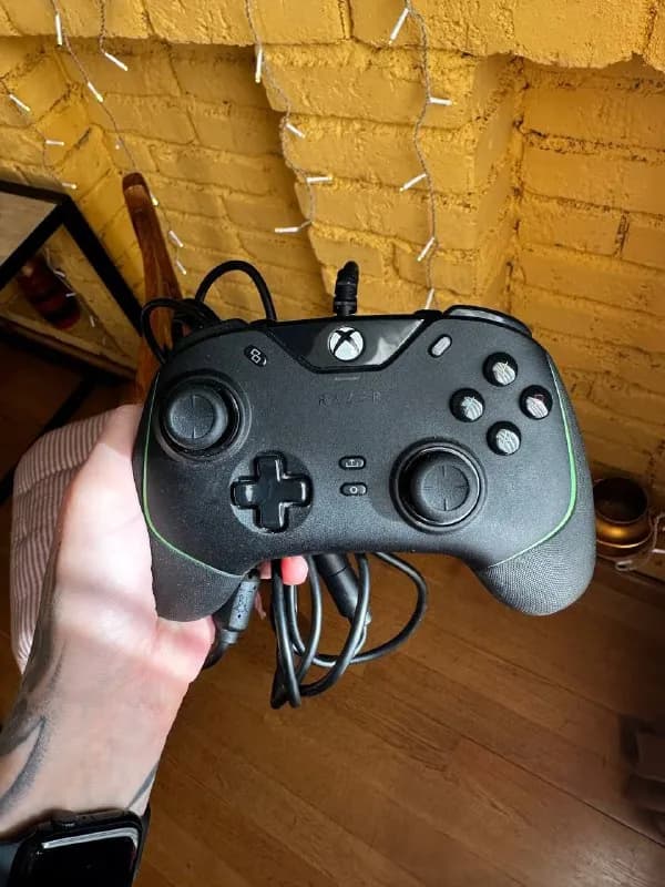 RAZER RZ[телефон]-R3M1 WOLVERINE V2 WIRED GAMING CONTROLLER FOR XBOX SERIES X BLACK — Тбилиси