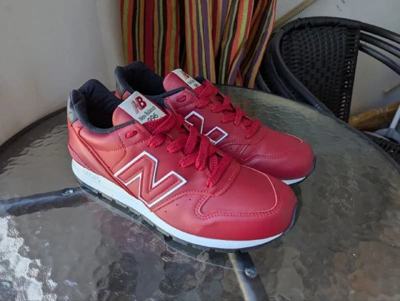 New Balance 996