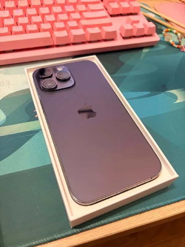 1 Продаю iPhone 14 Pro Max фиолетовый. Работает отлично, ничего не менялось, батарея 80%, не битый. — Тбилиси — 1,450 ₾