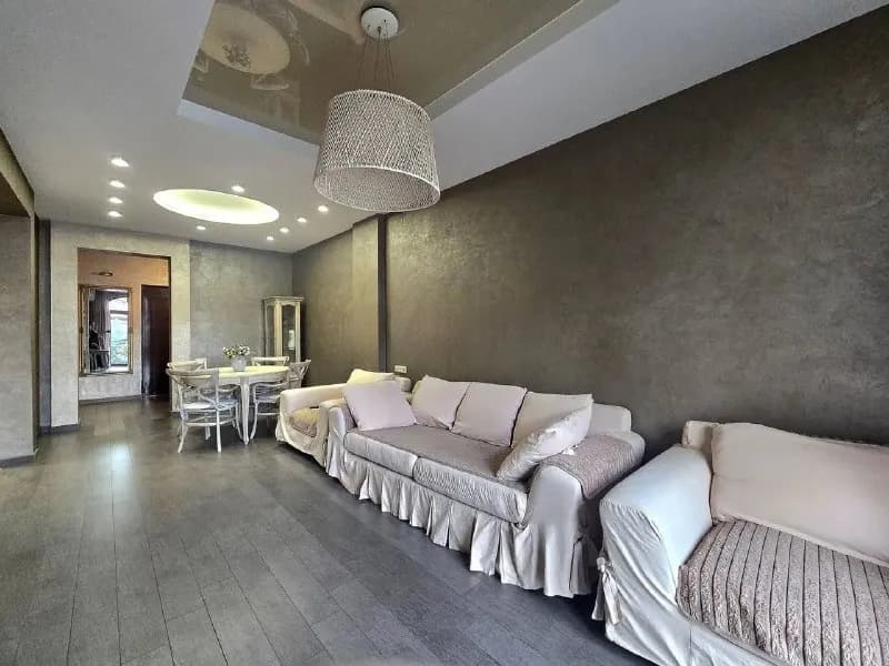 1+1 по улице Тавдадебули, 11 (Старый Батуми) — Батуми — 800 $