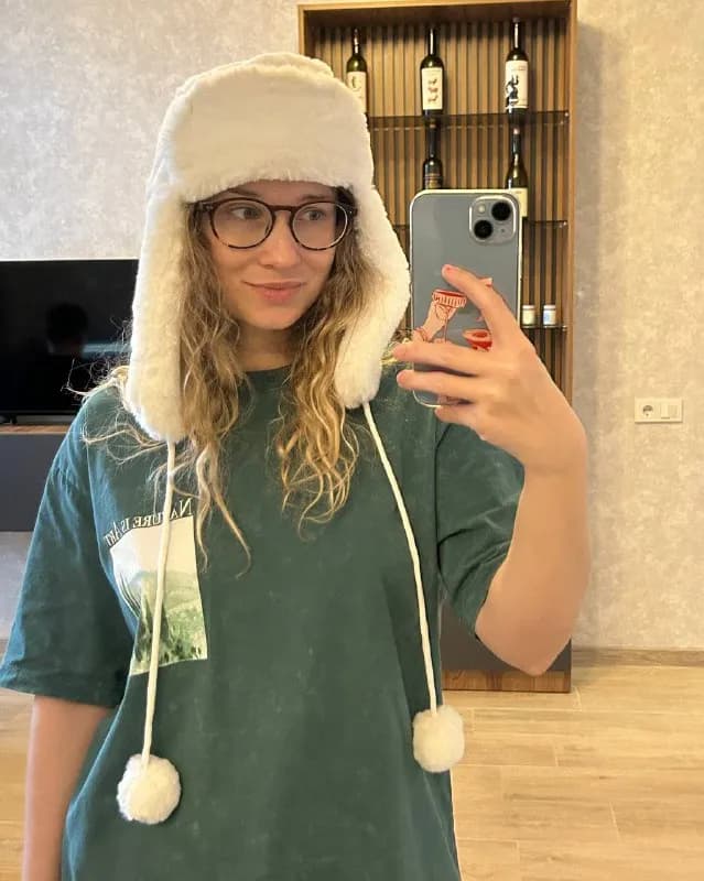 1. шапка плюшевая очень мягкая — Тбилиси — 30 ₾
