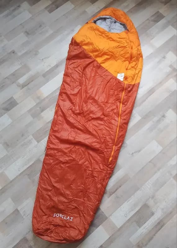 Quechua Forclaz Trek 500 0° XL (2,1 кг). Только облезла часть букв на компрессионном мешке. — Тбилиси — 200 ₾