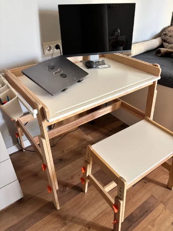 IKEA серии FLYSAT. Три режима роста. От 3 лет до роста 150 см отлично. Рейка и пару органайзеров для — Тбилиси — 150 ₾