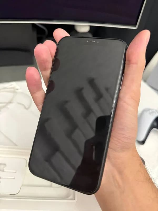 IPhone XR 64 ГБ в черном цвете 📱 — Тбилиси — 400 ₾