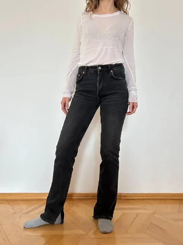 1. Джинсы Zara Flare High Rise — Тбилиси — 80 ₾