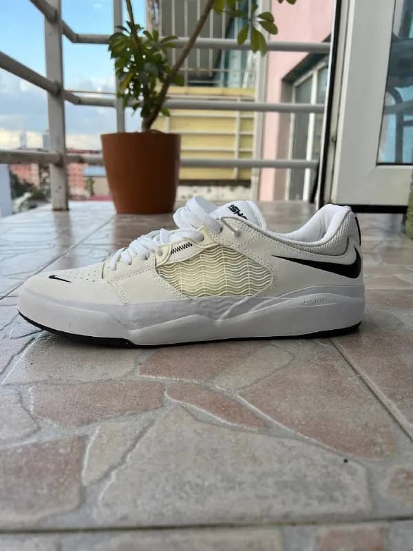 Nike SB — Батуми — 240 ₾