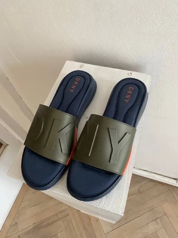 DKNY — Тбилиси — 9 060 ₾
