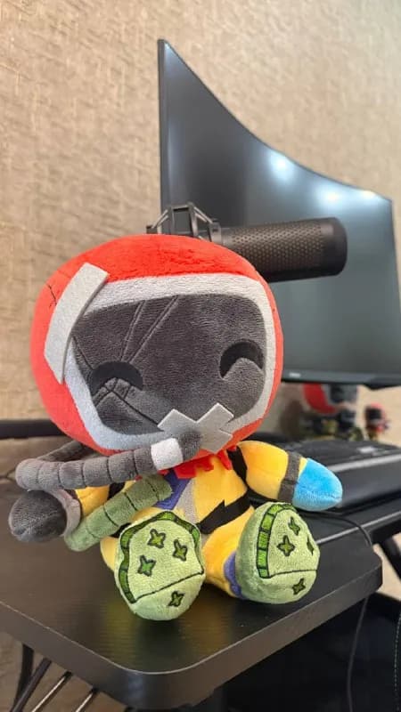 Youtooz RUST HAZMAT Plushie — Тбилиси — 80 ₾