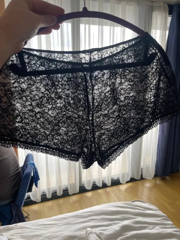 TEZENIS — Батуми — 10 ₾