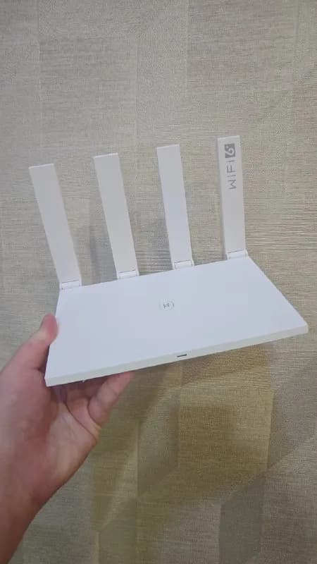 1. Huawei AX3 Wifi 6 (полный комплект) — Тбилиси — 120 ₾