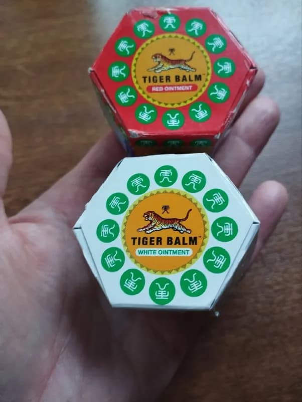 1. Тигровый бальзам белый и красный (tiger balm white & red), 9 мл, Индия — Тбилиси — 15 ₾