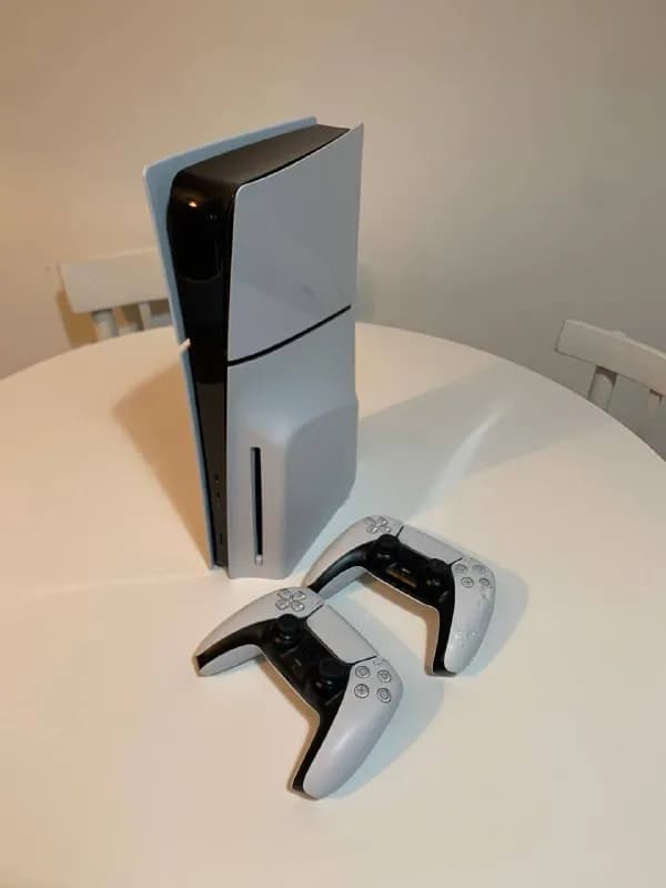 PS5 дисковой 1 — Тбилиси — 1200 ₾