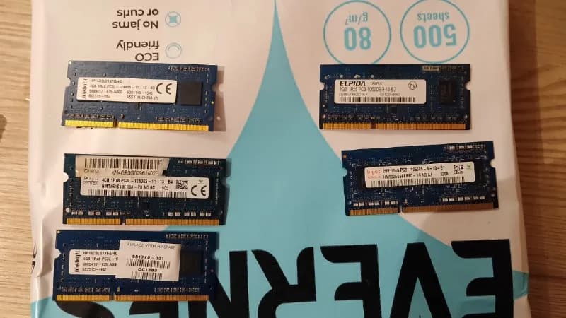 so-dimm ddr4 4gb — 15 лари (3шт) — Тбилиси — 15 ₾