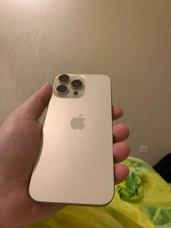 Iphone 16 Pro Max 256 gb Sim+Esim Gold Titanium — Батуми — 2 350 RUB