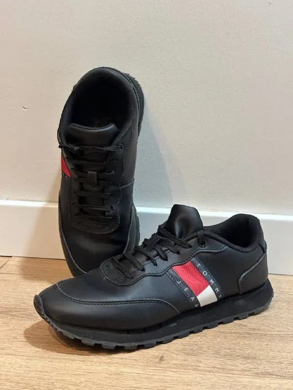 Tommy Jeans Leather Runner ESS (Original) — 130 GEL 👟 — Батуми — 130 ₾