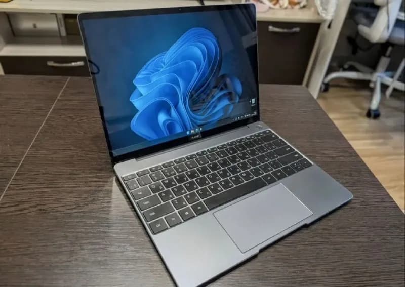 Huawei MateBook D 14 — Батуми — 250 $