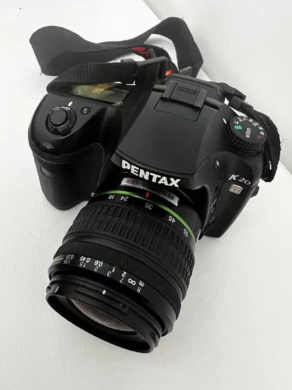 Pentax K-20 + объектив Pentax 18-55 II — Тбилиси — 300 ₾
