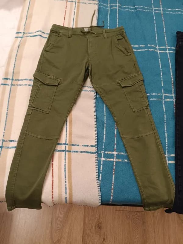 2 пары штанов. — Батуми — 40 ₾