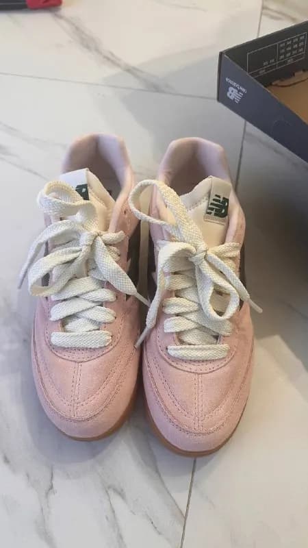 new balance. На стопу 24.5 см, заказывала с ASOS. 150 лари — Тбилиси — 150 ₾