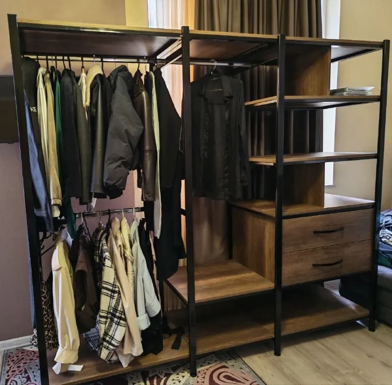 200 см, ширина 230 см, глубина 60 см. Самовывоз, легко разбирается на секции. 600 лари — Батуми — 600 ₾