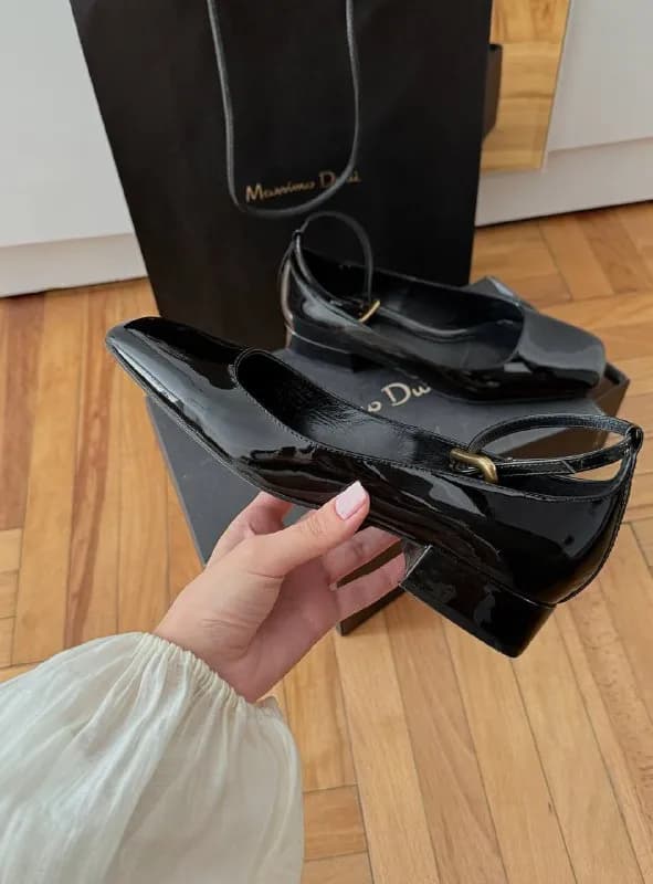Massimo Dutti — Тбилиси — 360 ₾