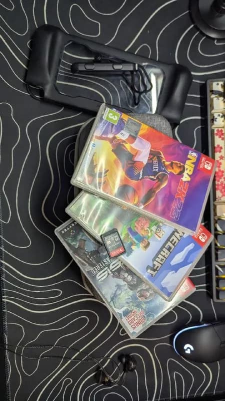 1.Ремешок для nintendo switch в подарок (если что-нибудь купите) — Батуми — 80 ₾