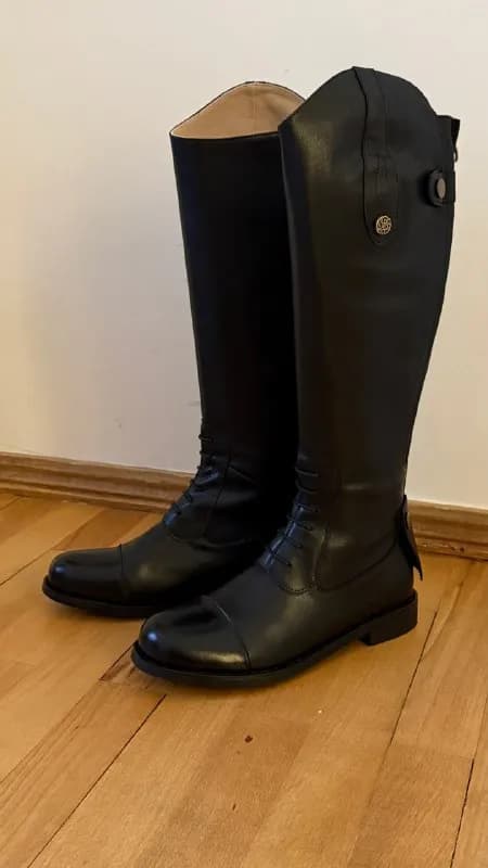 25,5 см (39-40) — Тбилиси — 340 ₾