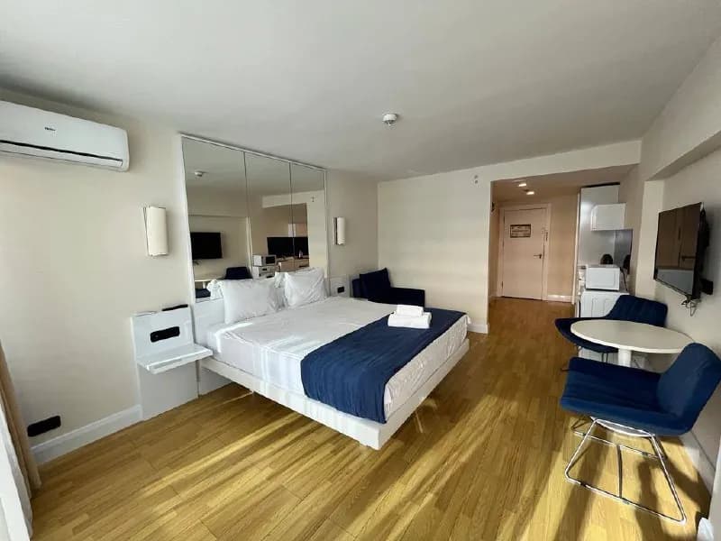 50 м от моря, в «ORBI CITY» (block C) с видом на море.