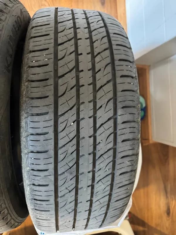 Kumho Crugen Premium KL33 — Тбилиси — 300 ₾