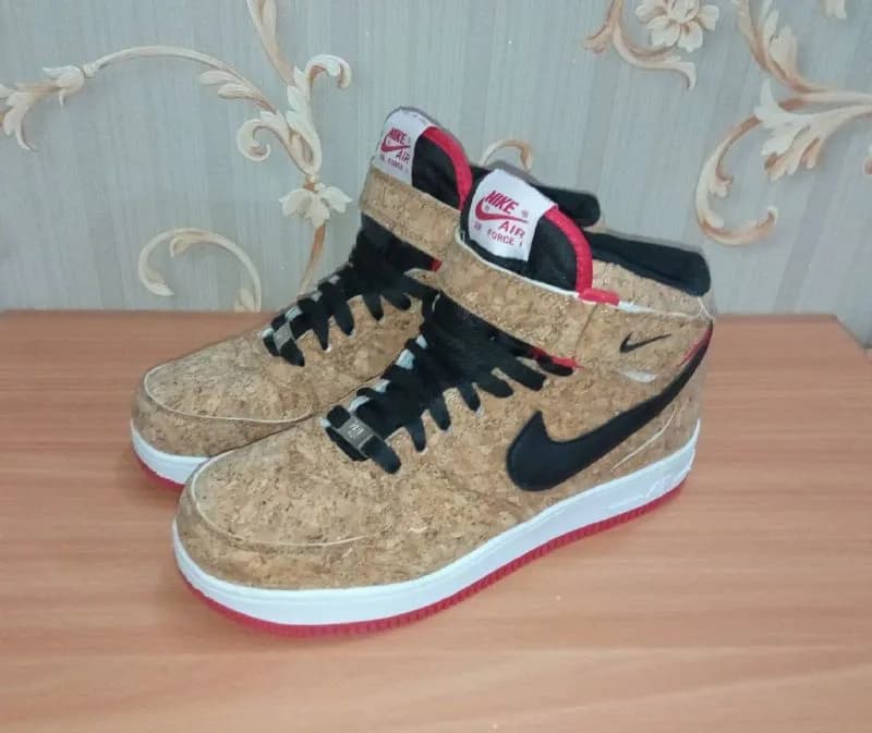 1. Кроссовки Nike, размер 39, — Батуми — 80 ₾
