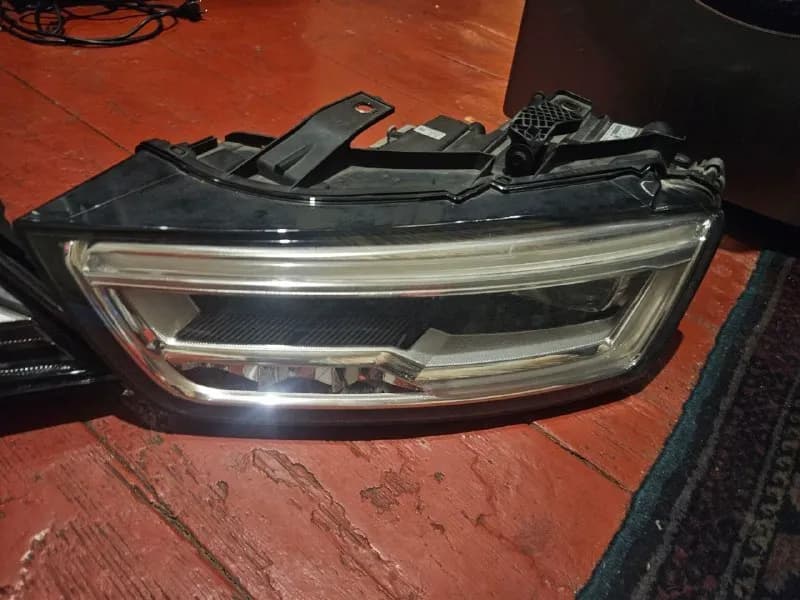 Audi Q[телефон]) — Тбилиси — 300 $