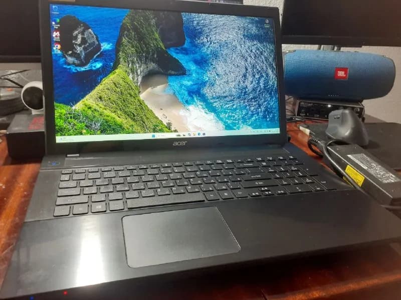 Acer V3-772G — Тбилиси — 450 ₾