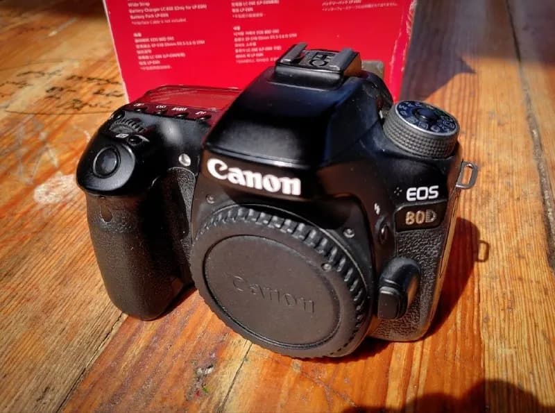 Canon 80D + kit rf-s 18-55 is stm — Тбилиси — 850 ₾