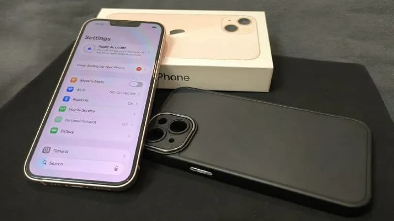 iPhone 13 128 GB ideal — 550 GEL. — Тбилиси — 550 ₾