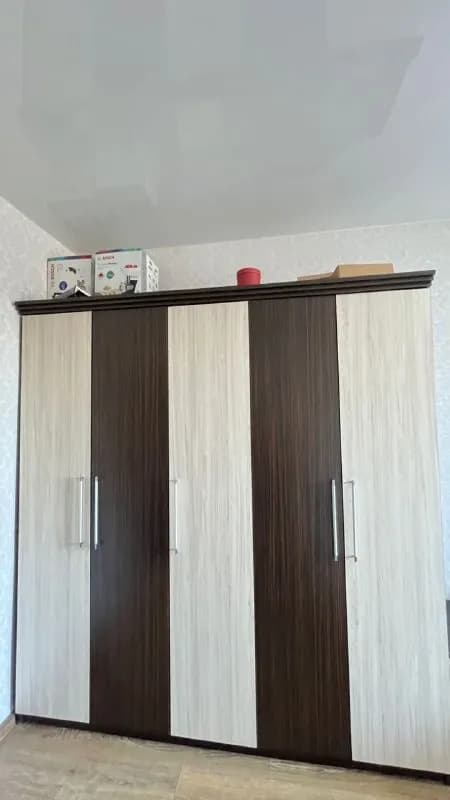 Комплект мебели: шкаф 220/200 — Тбилиси — 1000 ₾